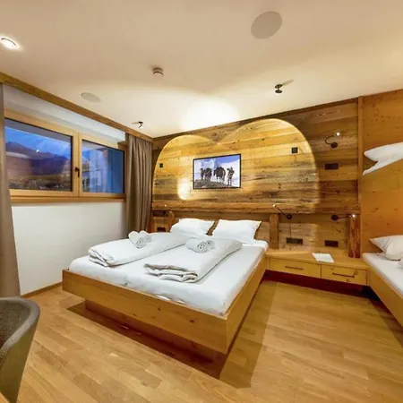 Sam Alm Nothdorf